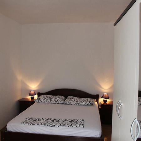 Sonja Appartement Pisak Buitenkant foto
